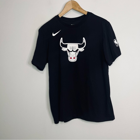 Nike x NBA Chicago Bulls City Edition Textured Logo Tee M - Picture 3 of 7